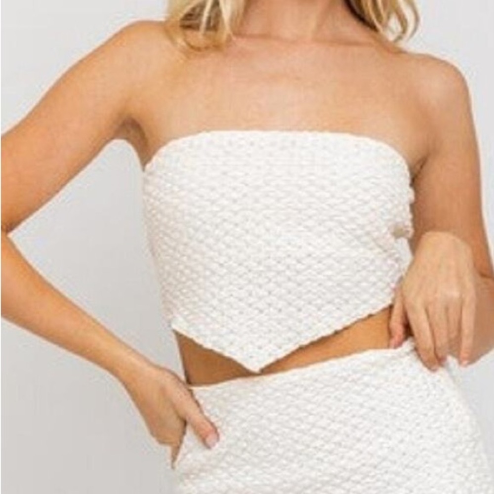 LE LIS Ivory Knit Scarf Tube Top